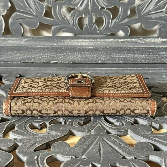 COACH Soho Signature Long Wallet Brown Canvas Leather Buckle Flap - Picture 4 of 12